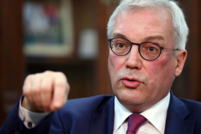 Rússia acusa EUA de usar NATO e aliados para preservar domínio global