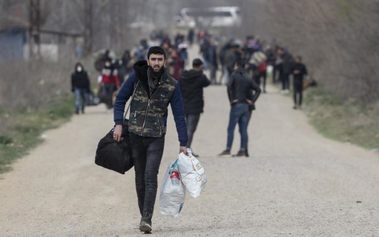 Grécia diz ter impedido entrada de 40.000 migrantes da Turquia desde janeiro
