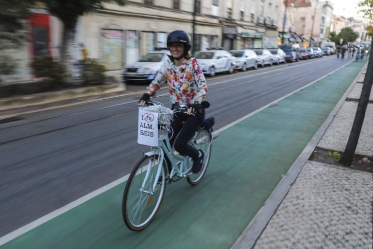 Obras na ciclovia da Almirante Reis em Lisboa incluem alterações nos sentidos de tráfego