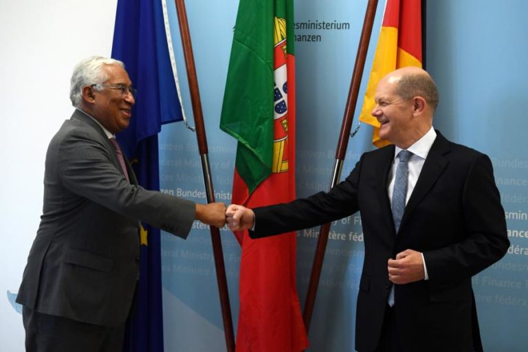 Costa e chanceler alemão inauguram hoje feira industrial de Hannover