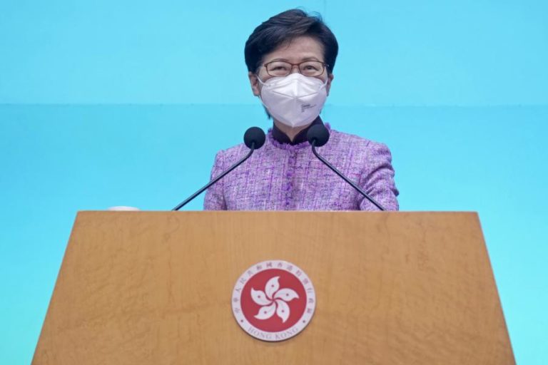 Líder de Hong Kong diz que “patriotas” da China estão agora no comando