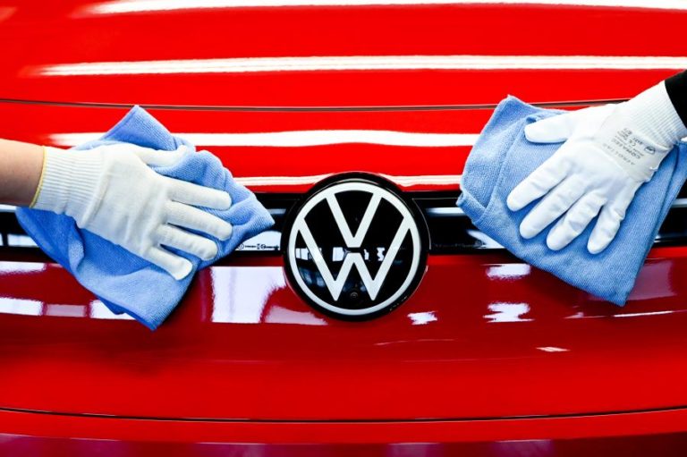 Volkswagen acusada de práticas esclavagistas durante a ditadura brasileira