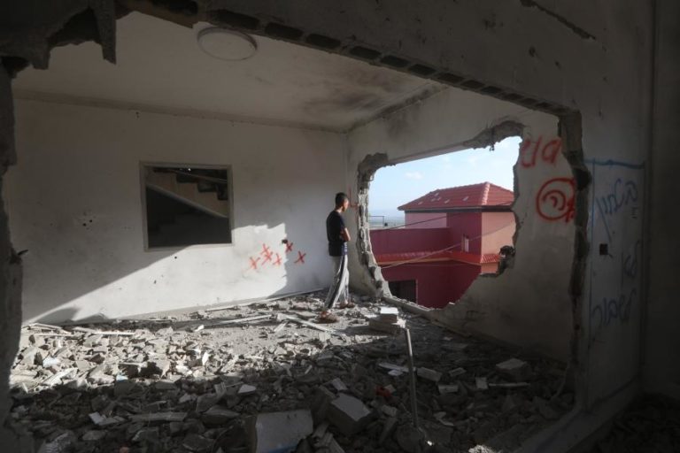 UE condena expulsão de mais de mil palestinianos de terrenos para uso militar em Israel