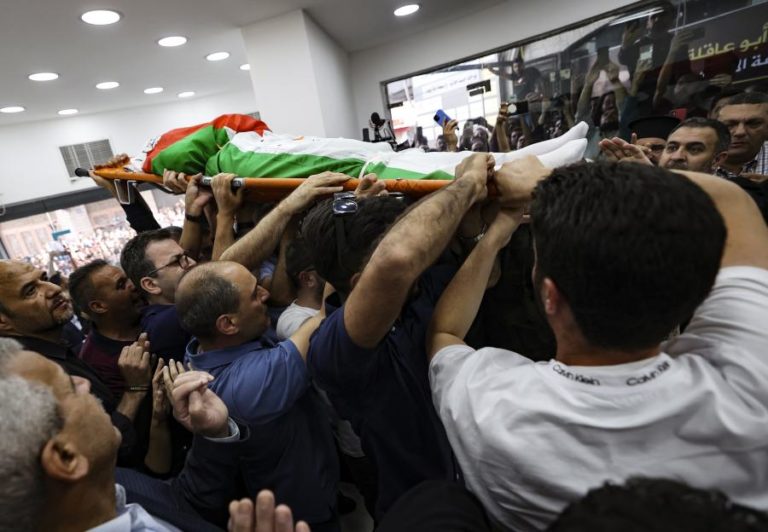 Israel admite incerteza sobre autoria de disparos que mataram jornalista da Al JAzeera