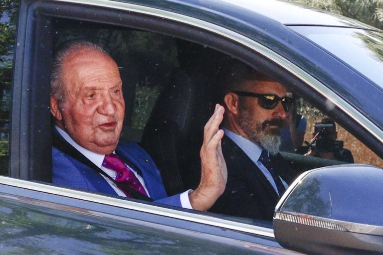 Juan Carlos visita filho Felipe VI pela primeira vez em quase dois anos