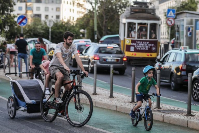 Moedas propõe que obras na ciclovia da Almirante Reis em Lisboa avancem sem consulta pública