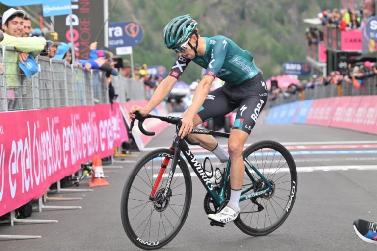 Alessandro Covi vence 20.ª etapa e Jai Hindley sobe à liderança da Volta a Itália