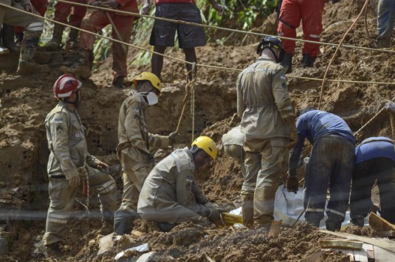 Chuvas causaram 91 mortes no estado brasileiro de Pernambuco