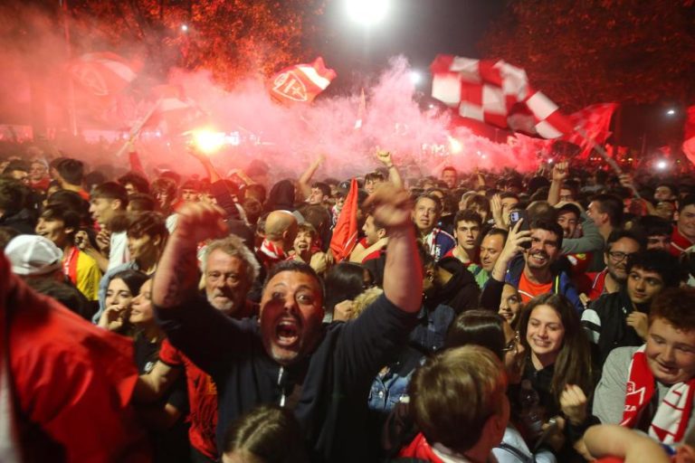 Monza vence em Pisa e ascende pela primeira vez à Serie A