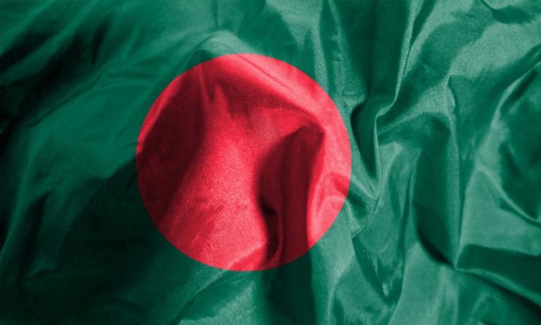 Pelo menos dez mortos e 170 feridos em explosão no Bangladesh