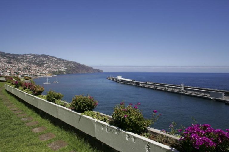 Capitania do Funchal cancela avisos de agitação marítima forte e mau tempo