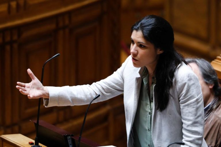 TC pediu esclarecimentos ao parlamento sobre obrigações declarativas de Mariana Mortágua