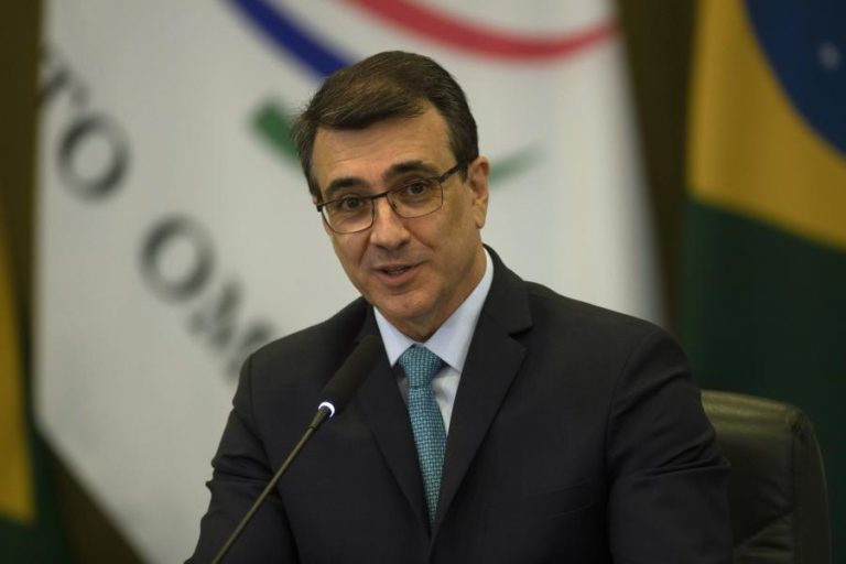 Angola e Brasil defendem investimento privado para fomentar parceria económica