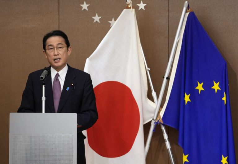 Primeiro-ministro do Japão pondera participar na próxima cimeira da NATO