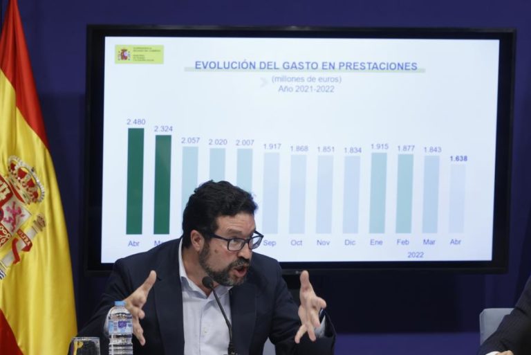 Menos de três milhões de desempregados em Espanha em maio pela primeira vez desde 2008