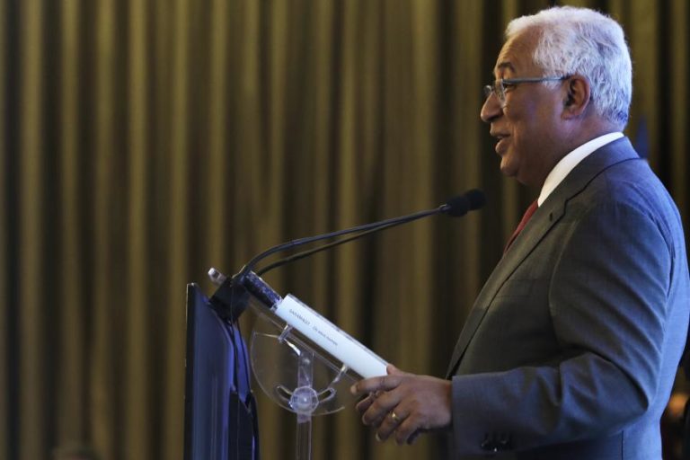 Costa vai ouvir em julho Montenegro sobre novo aeroporto e alta velocidade ferroviária