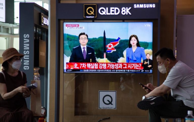 Coreia do Norte dispara oito mísseis balísticos – militares sul-coreanos