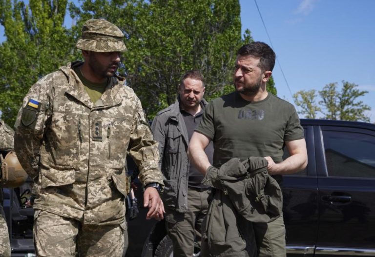 Zelensky acredita que exército está a avançar em territórios ocupados