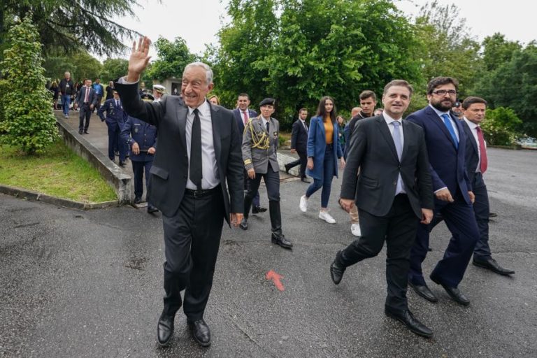 Marcelo pede que Estado e privados completem compra de obras de Paula Rego feita pela Gulbenkian