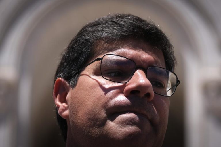 Brilhante Dias diz que alteração de modelo de eleição de juízes do TC “recolhe simpatia” no PS