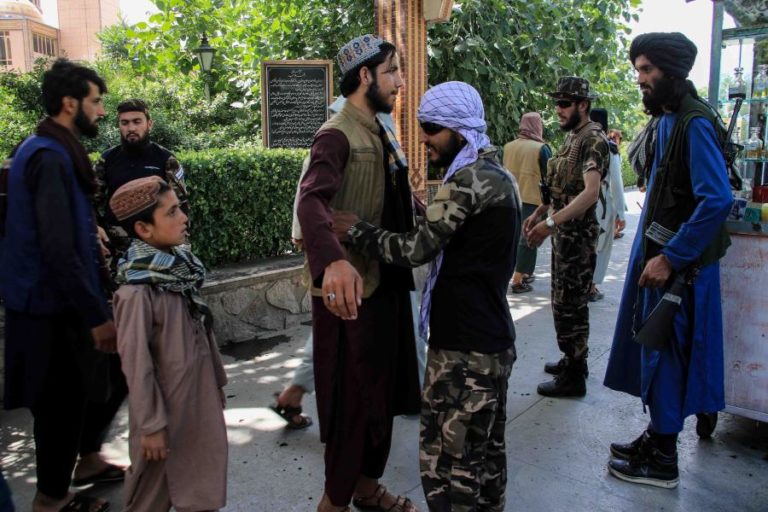 Pelo menos quatro mortos em atentado à bomba em Cabul