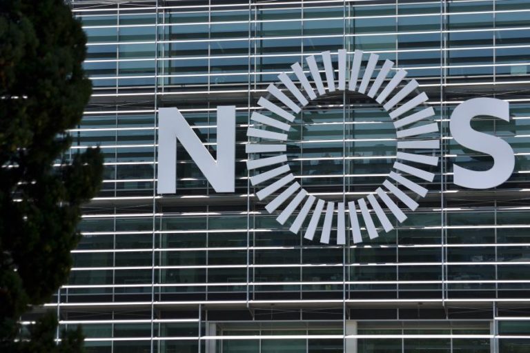 5G: NOS promete “tudo fazer para compensar atrasos” atribuíveis à “incompetência” do regulador