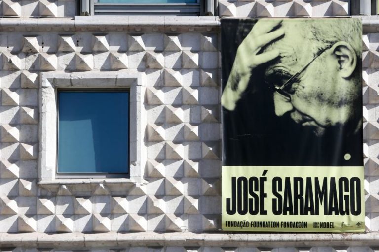 Pavilhão de Portugal homenageia Saramago na Feira do Livro de Lima