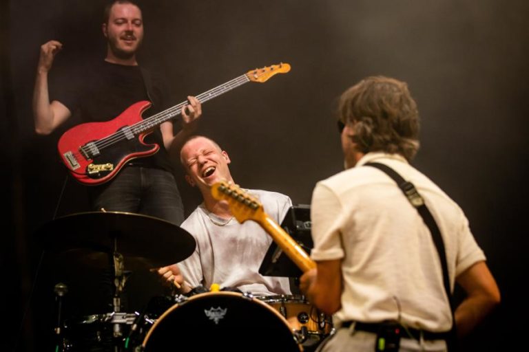 Música continua a ser a razão que leva público anualmente ao festival Alive