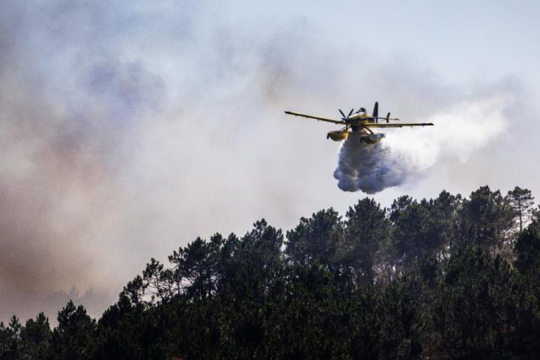 Incêndios em Chaves e Murça mantêm-se ativos e com mais de 900 operacionais