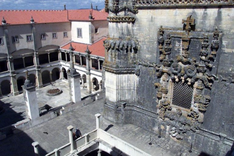 Janela Manuelina vai ser “limpa” em obra de 1ME no Convento de Cristo