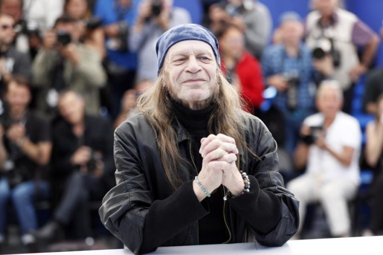 Antigo assistente de Stanley Kubrick, ator Leon Vitali morre aos 74 anos