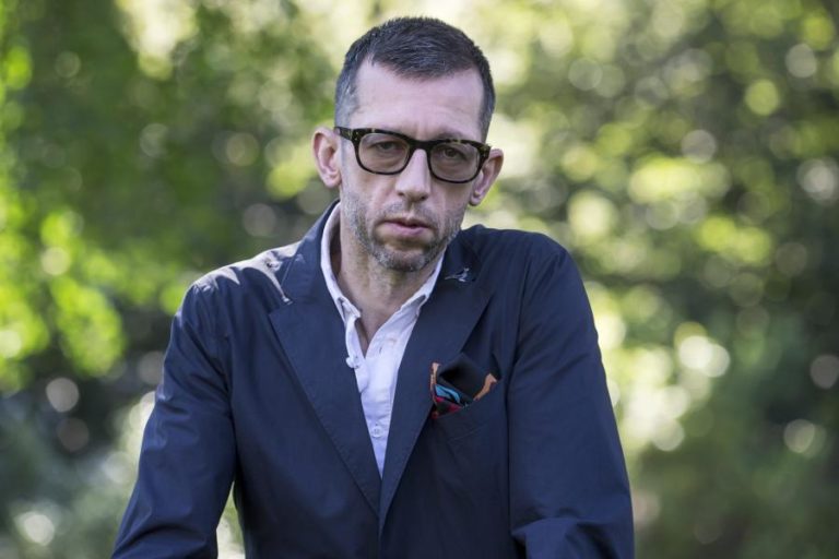 João Pedro Rodrigues filma o que lhe apetece e desta vez é um conto de fadas queer