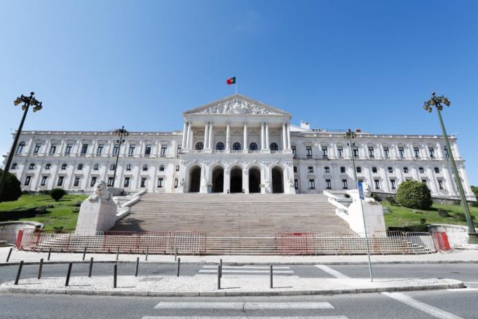 29750737.jpg