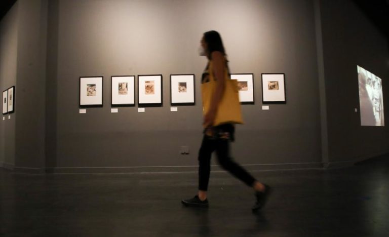 Cascais acolhe exposição com 136 obras da fotógrafa canadiana Margaret Watkins