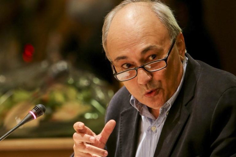 António Mega Ferreira vence Grande Prémio de Literatura de Viagens da APE