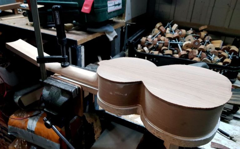 Construção do cavaquinho inscrita como Património Cultural Imaterial