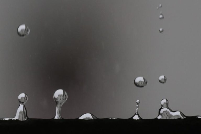 Madeira sob aviso laranja e nove distritos do continente a amarelo devido à chuva