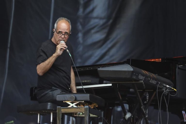 Teatro Municipal da Covilhã assinala primeiro aniversário com espetáculo de Rodrigo Leão