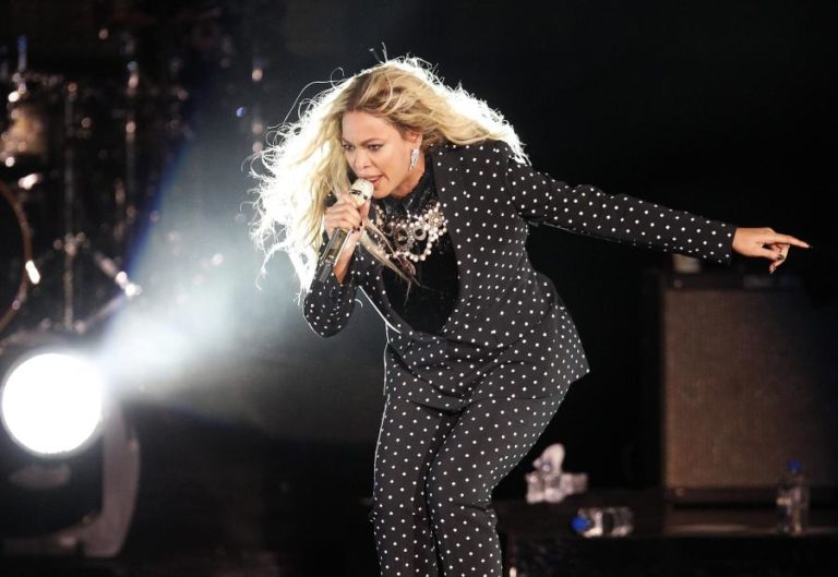 Beyoncé lidera corrida aos Grammy 2023 com nove nomeações