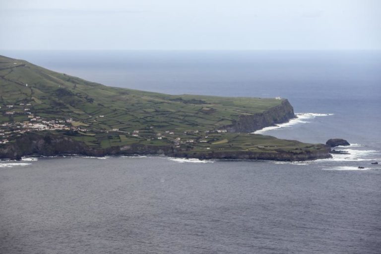 Ilhas açorianas de Flores e Corvo sob efeito de mau tempo segunda e terça-feira