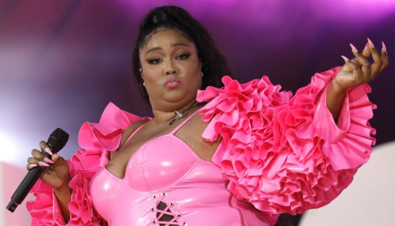 Norte-americana Lizzo estreia-se em Portugal com concerto no festival Alive