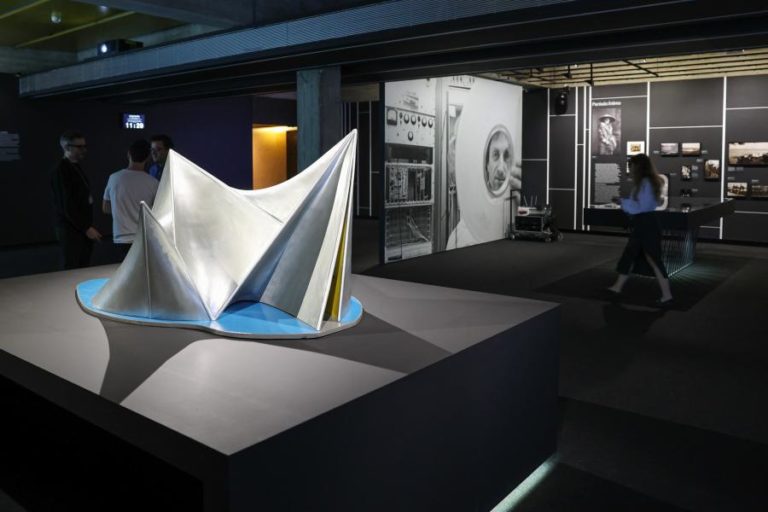 Exposição na Gulbenkian é porta de entrada para pensamento de Xenakis