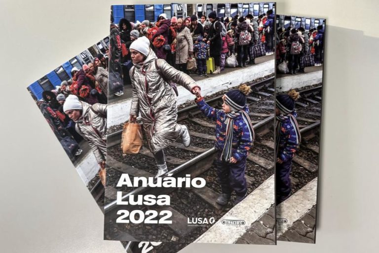 Anuário Lusa 2022 dá destaque à guerra na Ucrânia e está à venda em fevereiro