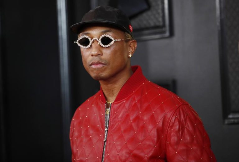 Pharrell Williams nomeado diretor criativo na marca de moda Louis Vuitton