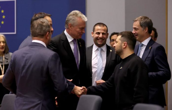 40278542.jpg