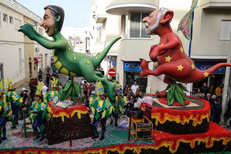 Carnaval de Loulé bate recordes de afluência e boa disposição