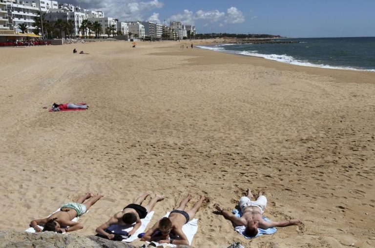 Autoridade marítima aconselha comportamentos de segurança nas praias na Páscoa