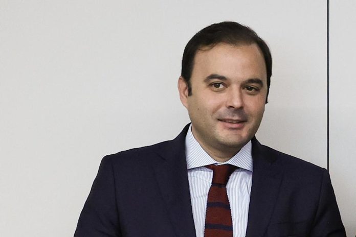 40108747.jpg
