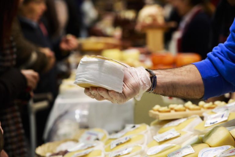 Gouveia organiza Mercado do Queijo da Serra da Estrela na sexta-feira e no sábado