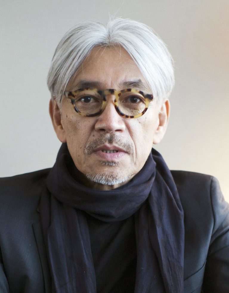 Músicos, compositores e realizadores lamentam morte de compositor Ryuichi Sakamoto